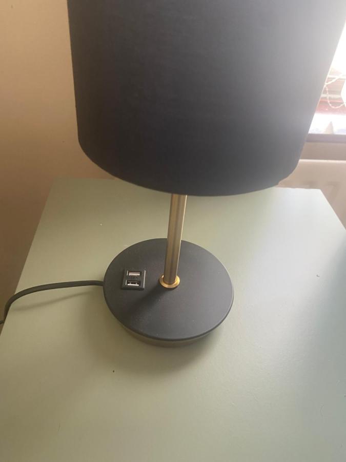 Claire'S Airbnb 2 Белфаст Екстериор снимка